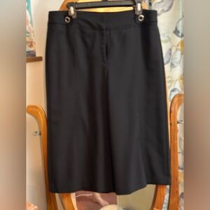 Requirements Black capris pant